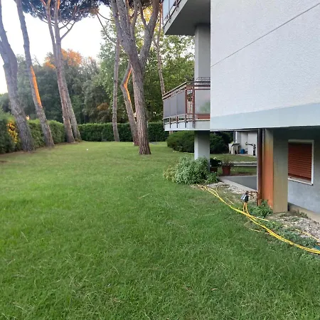 Bellissimo Piano Terra Con Ingresso Indipendente E Parcheggio Privato * ليدو دي كامايوري